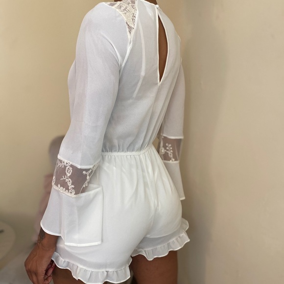 Romantic Lace White Romper - Picture 7 of 8